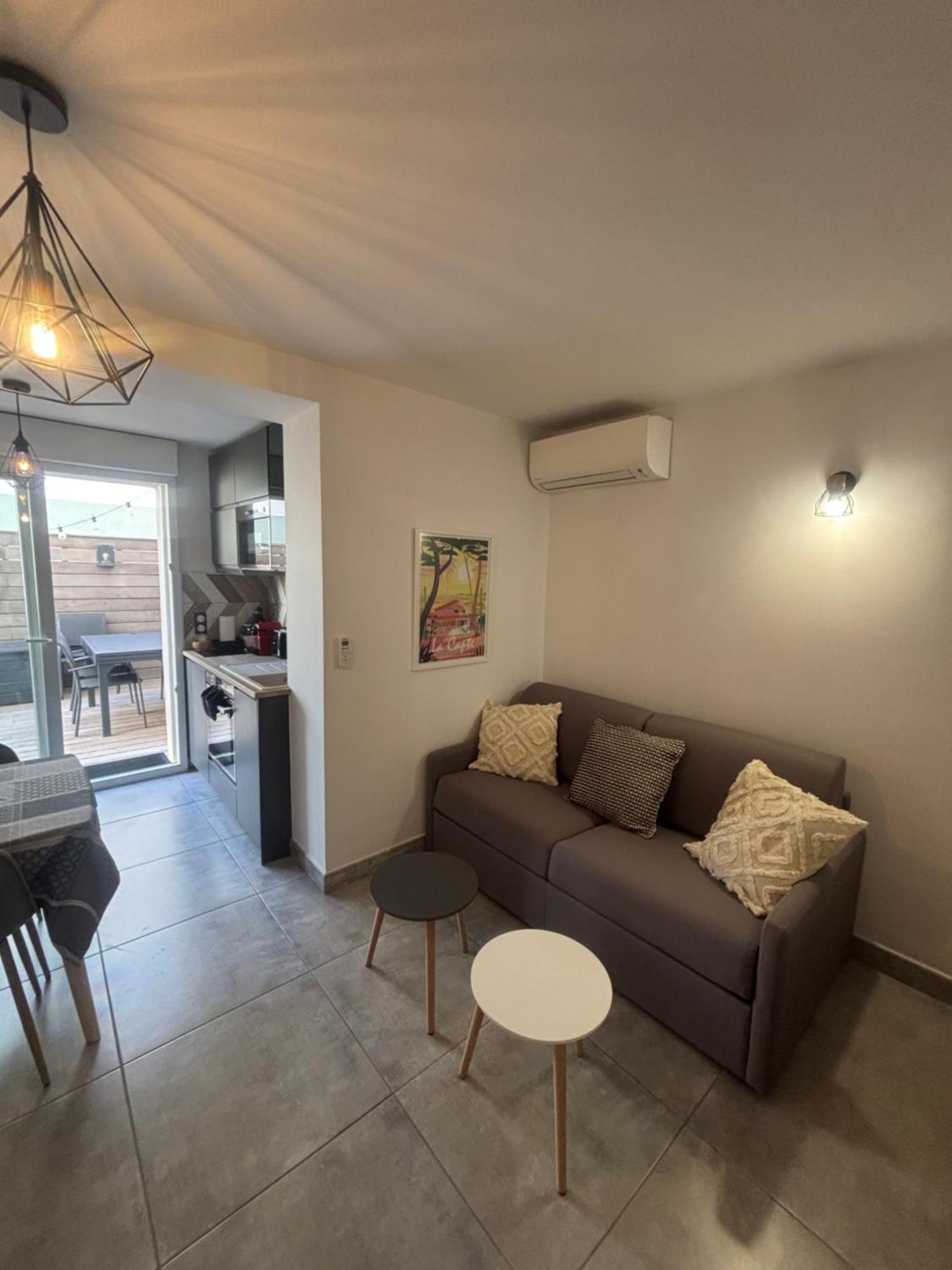 Apartment Les Flamants Roses La Capte T2 4 Personnes 200m De La Hyeres